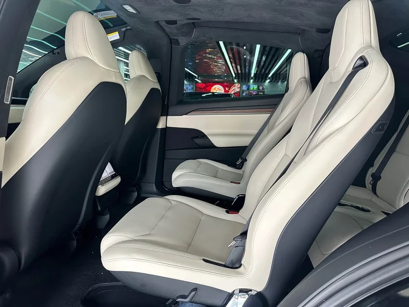 Tesla Model X — фото 4