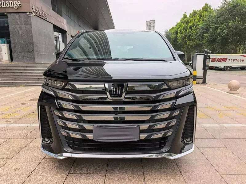 Toyota Vellfire — фото 2