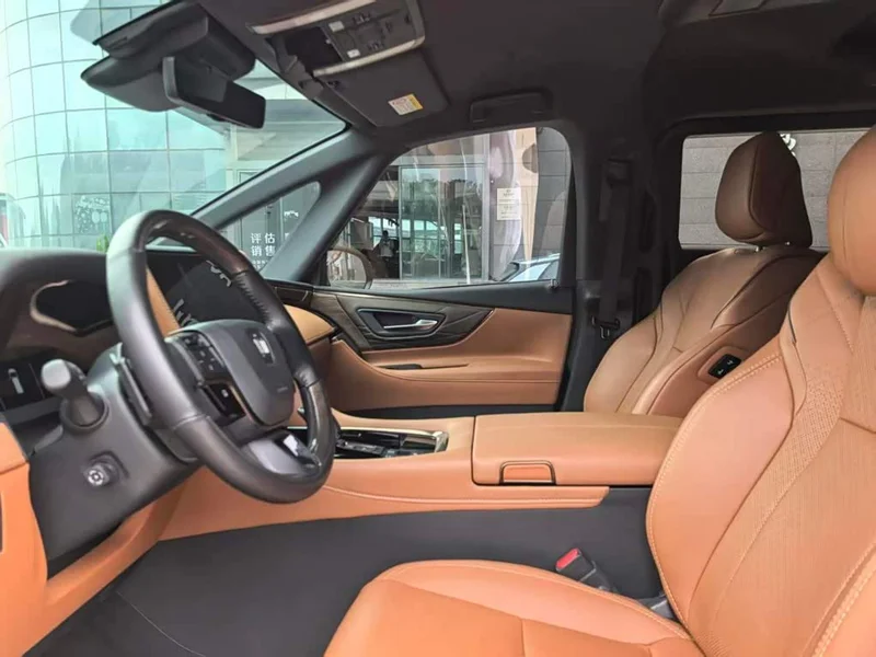 Toyota Vellfire — фото 7