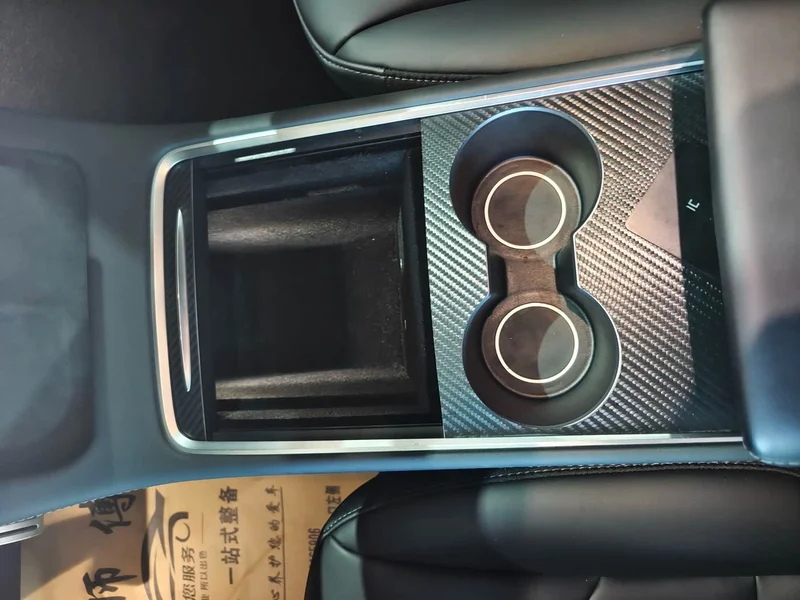Tesla Model Y — фото 13