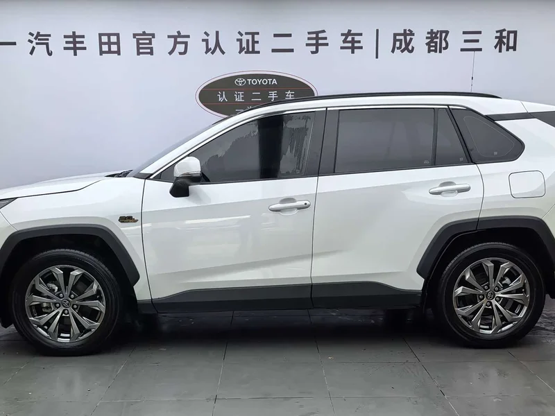 Toyota RAV4 Rongfang — фото 3