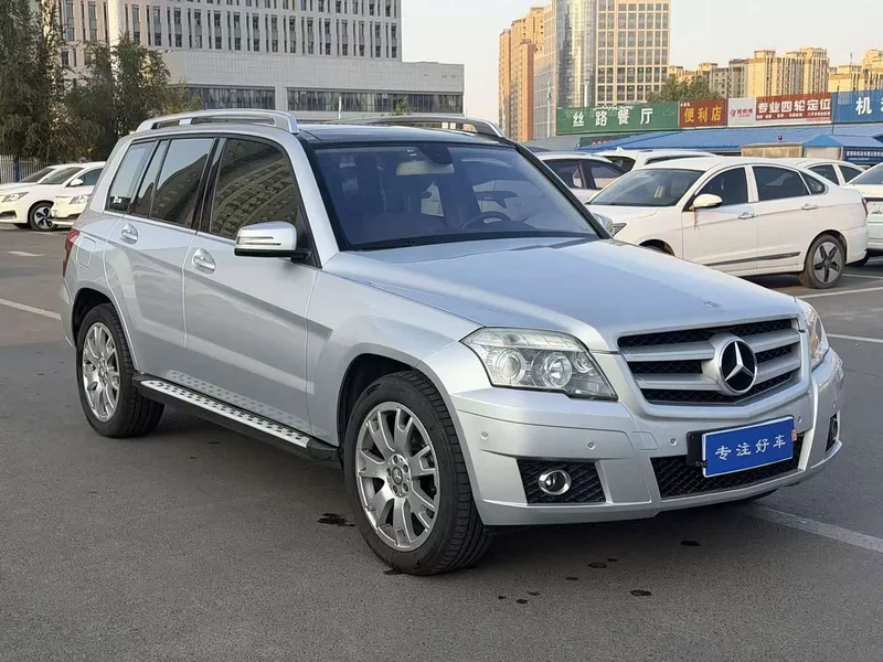 Mercedes-Benz GLK-Class (Imported) — фото 1