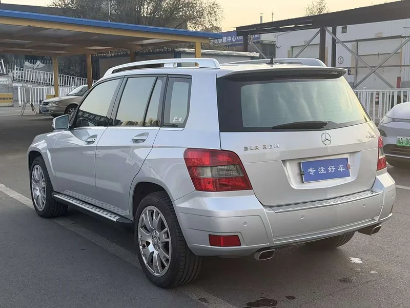 Mercedes-Benz GLK-Class (Imported) — фото 7