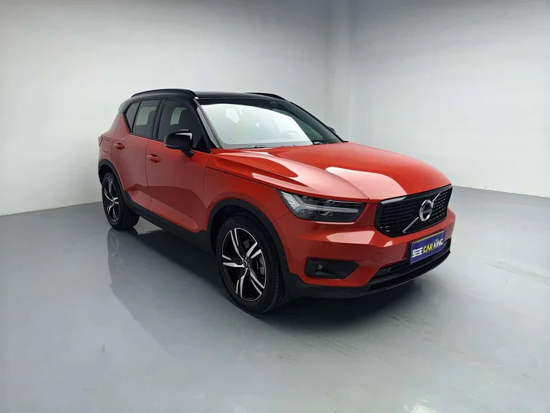 Volvo XC40 — фото 2