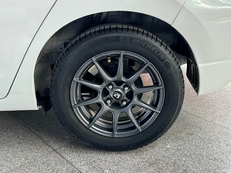 Honda Fit — фото 4