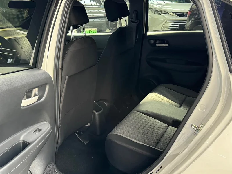 Honda Fit — фото 5