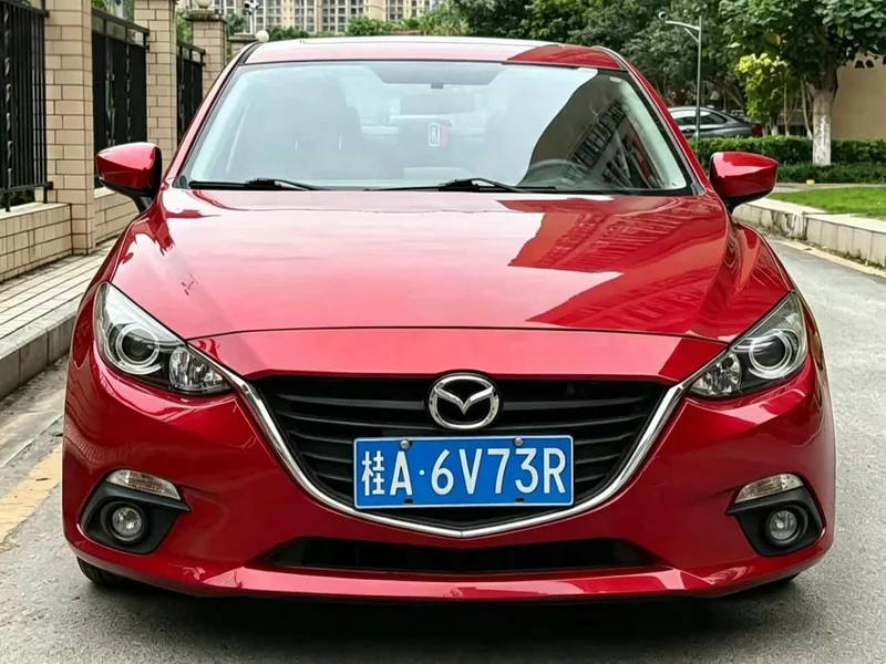 Mazda 3 Axela — фото 1