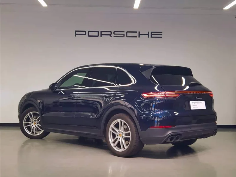 Porsche Cayenne — фото 9