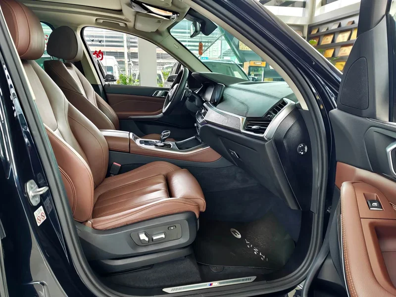 BMW X5 (Imported) — фото 12