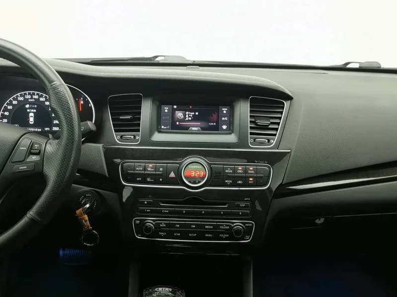 Kia Cadenza — фото 12