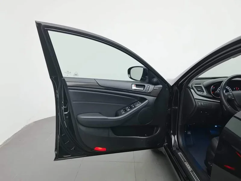 Kia Cadenza — фото 8