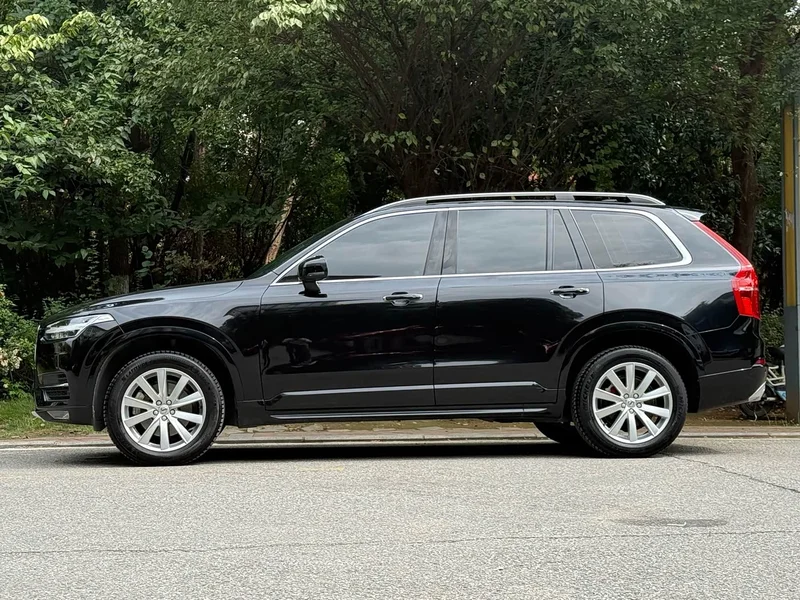 Volvo XC90 — фото 4