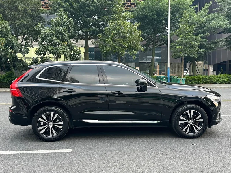 Volvo XC60 — фото 4