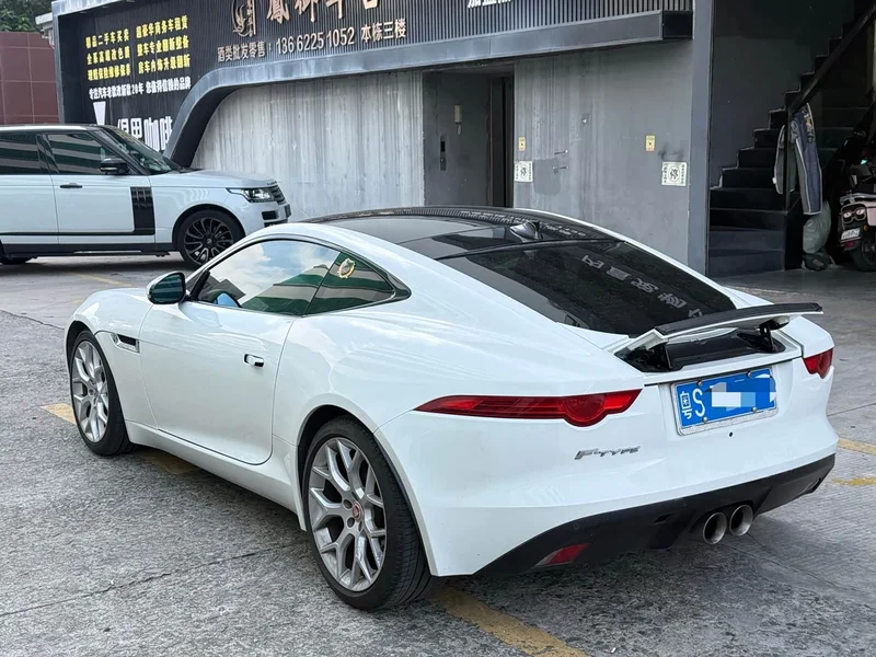 Jaguar F-TYPE — фото 16