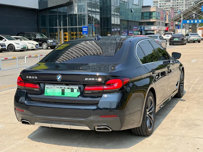 BMW 5 Series New Energy — фото 4