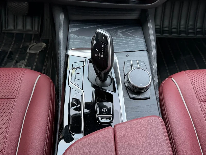 BMW 5 Series New Energy — фото 9