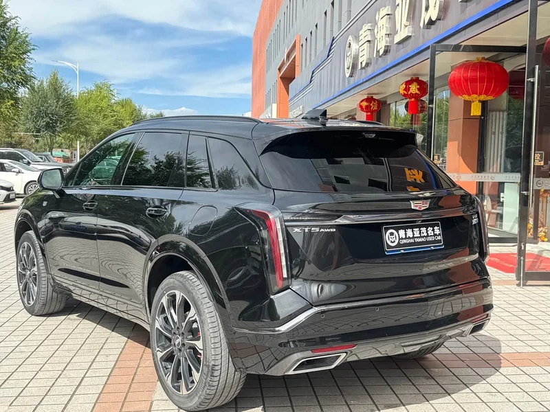 Cadillac XT5 — фото 14