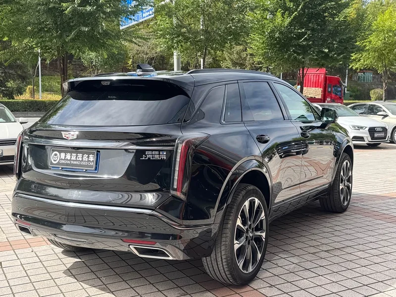 Cadillac XT5 — фото 15