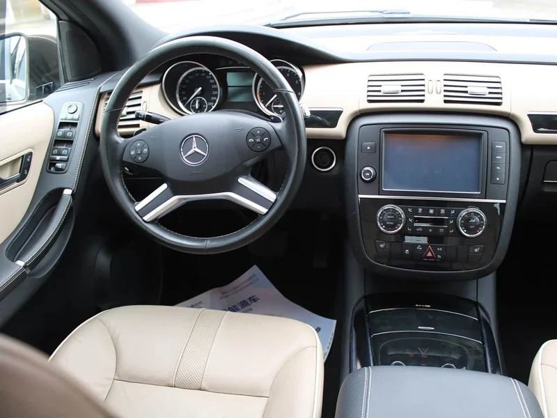 Mercedes-Benz R-Class — фото 14