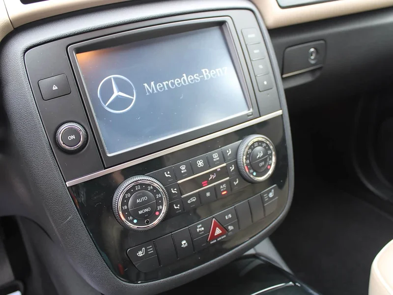 Mercedes-Benz R-Class — фото 23