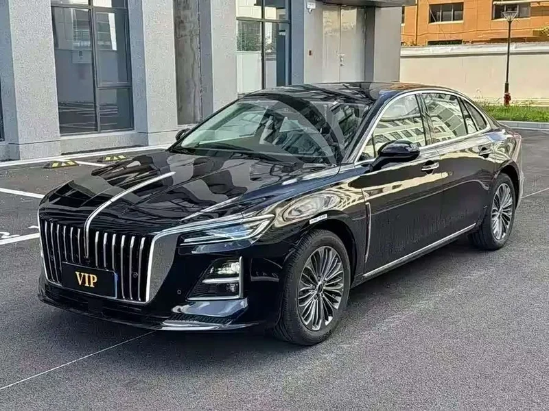 Hongqi H5 — фото 1