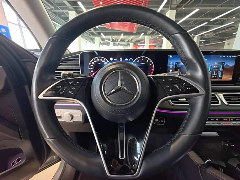 Mercedes-Benz GLE — фото 11