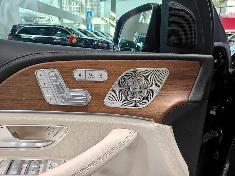 Mercedes-Benz GLS — фото 11