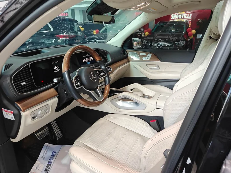 Mercedes-Benz GLS — фото 12