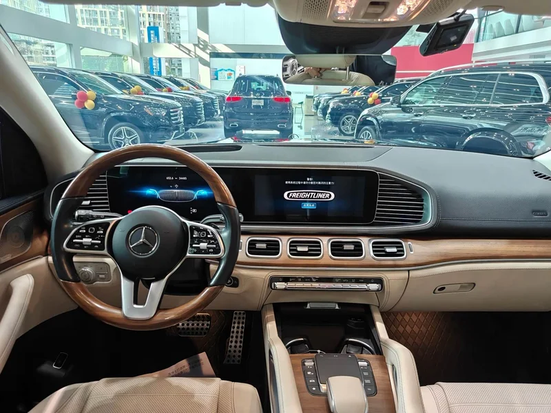 Mercedes-Benz GLS — фото 17