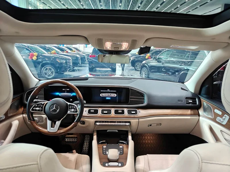 Mercedes-Benz GLS — фото 18