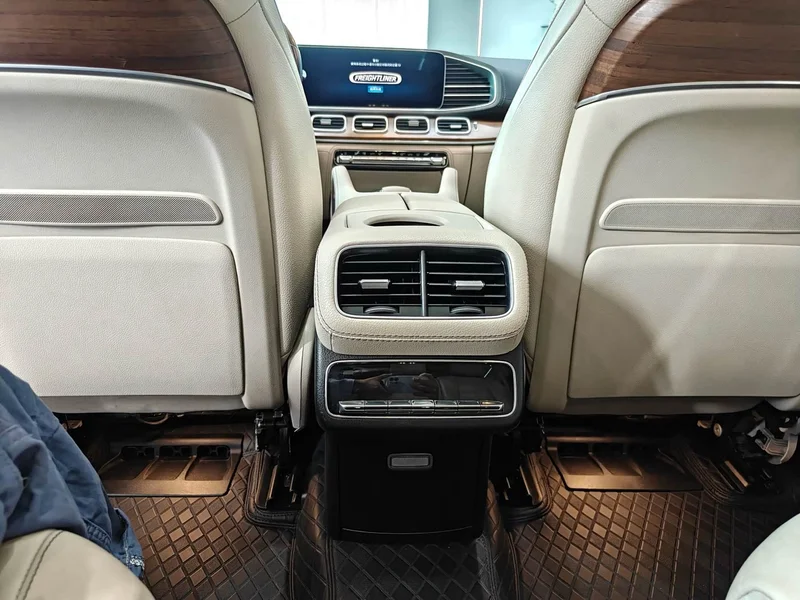 Mercedes-Benz GLS — фото 23
