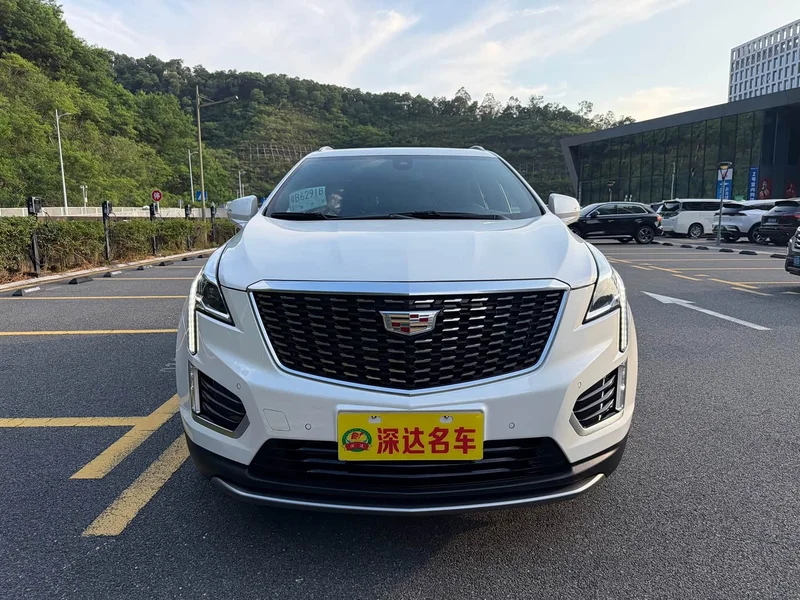 Cadillac XT5 — фото 1