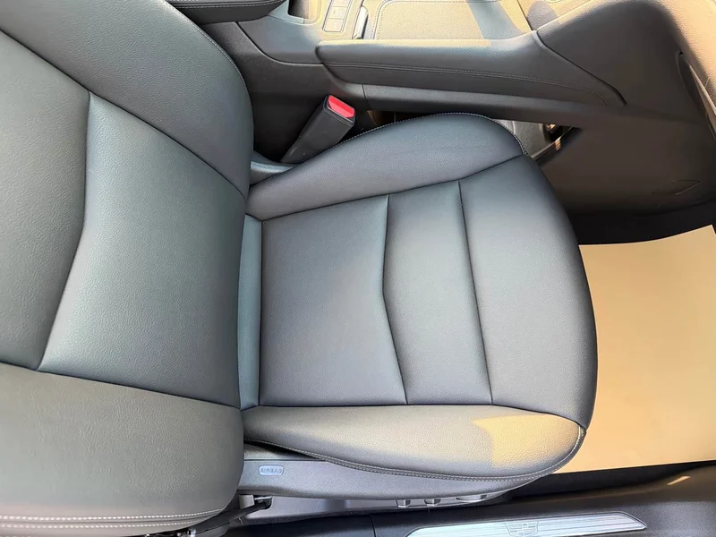 Cadillac XT5 — фото 15