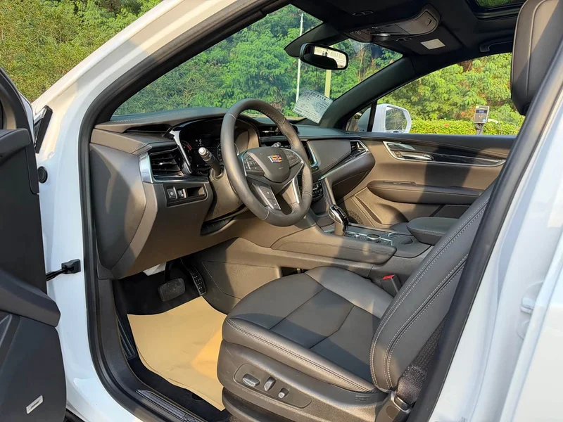 Cadillac XT5 — фото 5