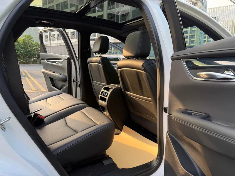 Cadillac XT5 — фото 8