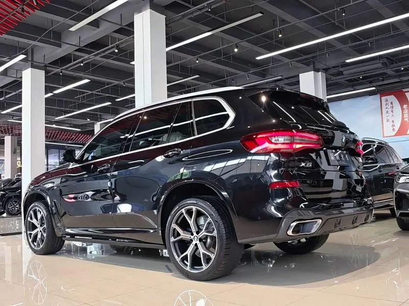 BMW X5 — фото 10