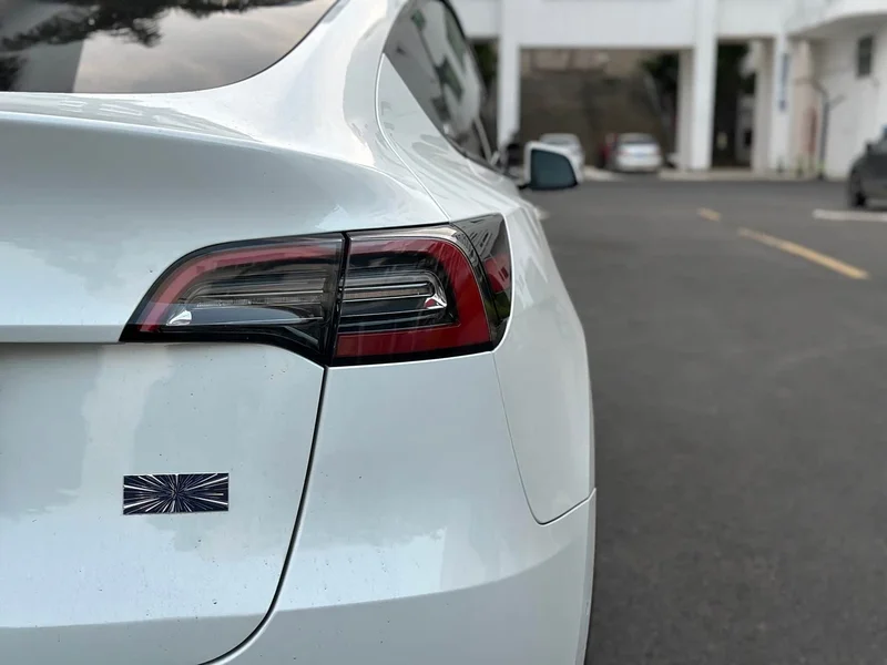 Tesla Model Y — фото 8