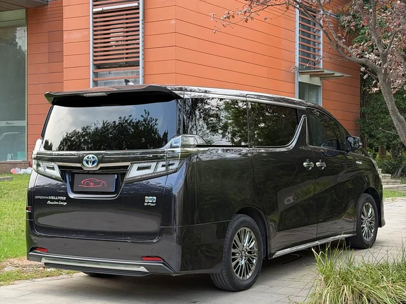 Toyota Vellfire — фото 12