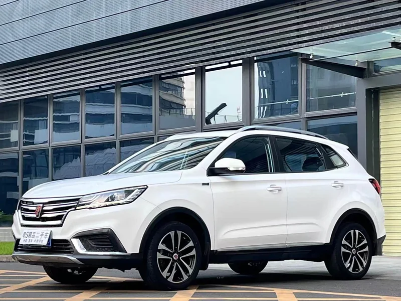 Roewe RX3 — фото 1