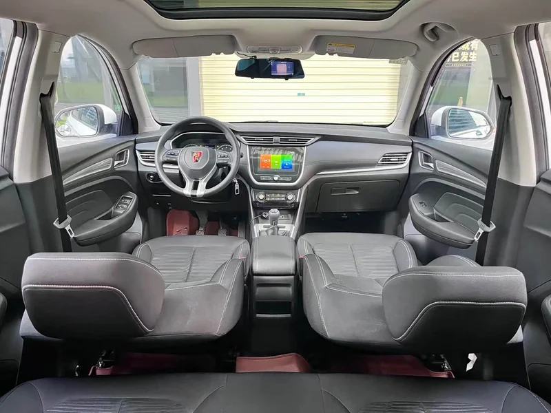 Roewe RX3 — фото 10