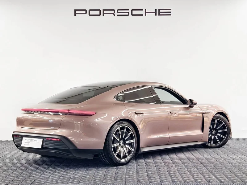 Porsche Taycan — фото 2