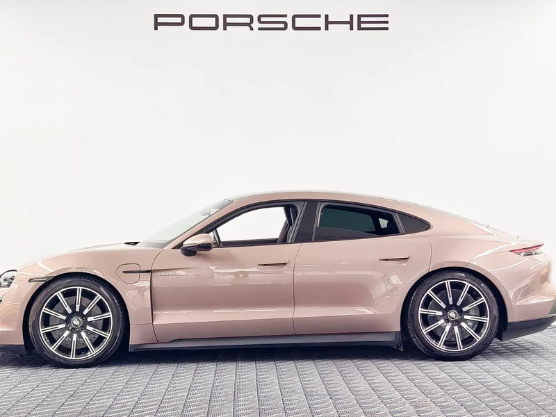 Porsche Taycan — фото 5