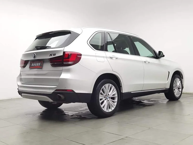 BMW X5 — фото 2