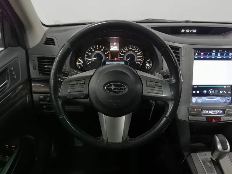 Subaru Outback — фото 11