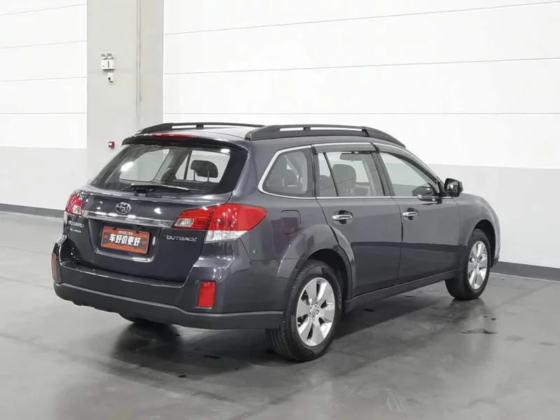 Subaru Outback — фото 2