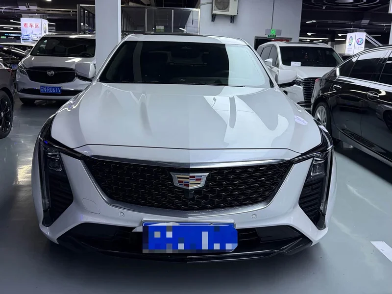 Cadillac CT5 — фото 2