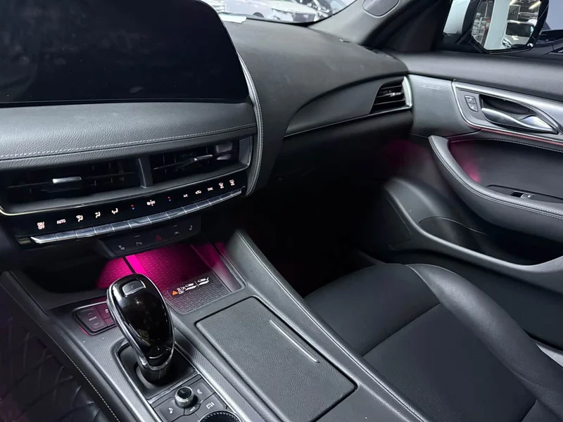 Cadillac CT5 — фото 6