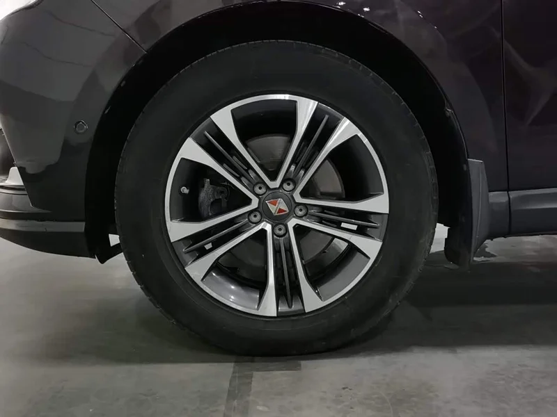 Borgward BX7 — фото 17