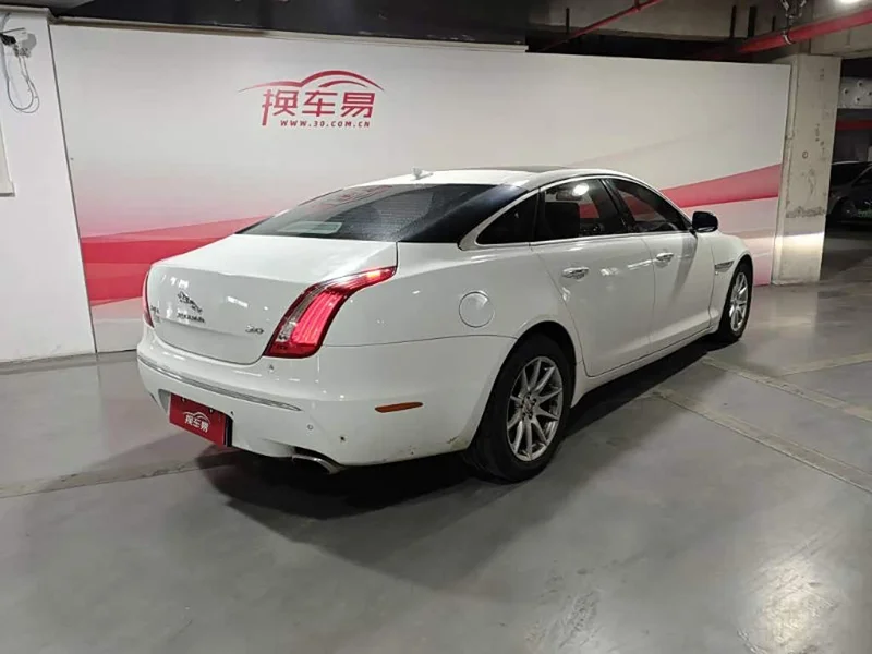 Jaguar XJ — фото 2