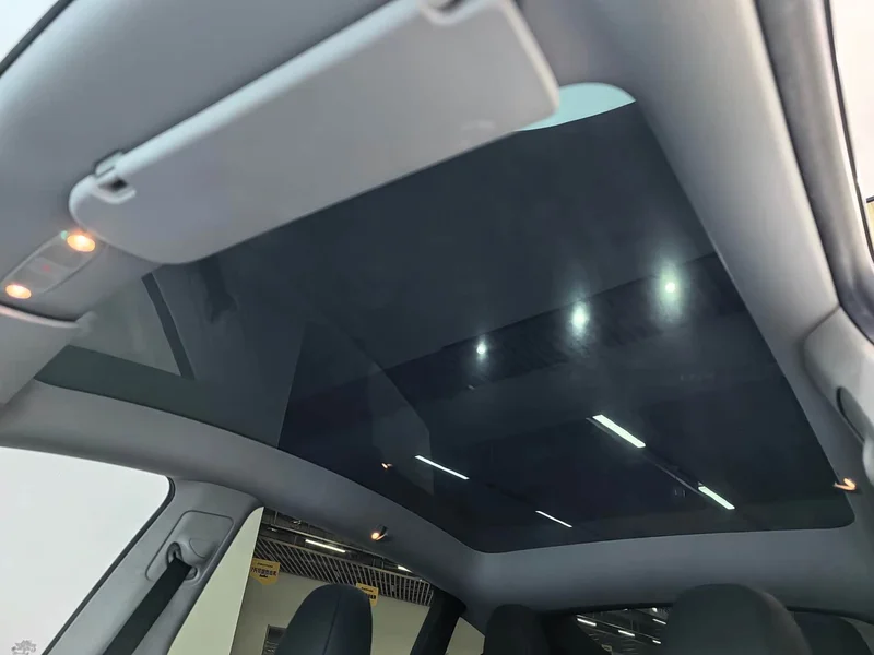Tesla Model Y — фото 16
